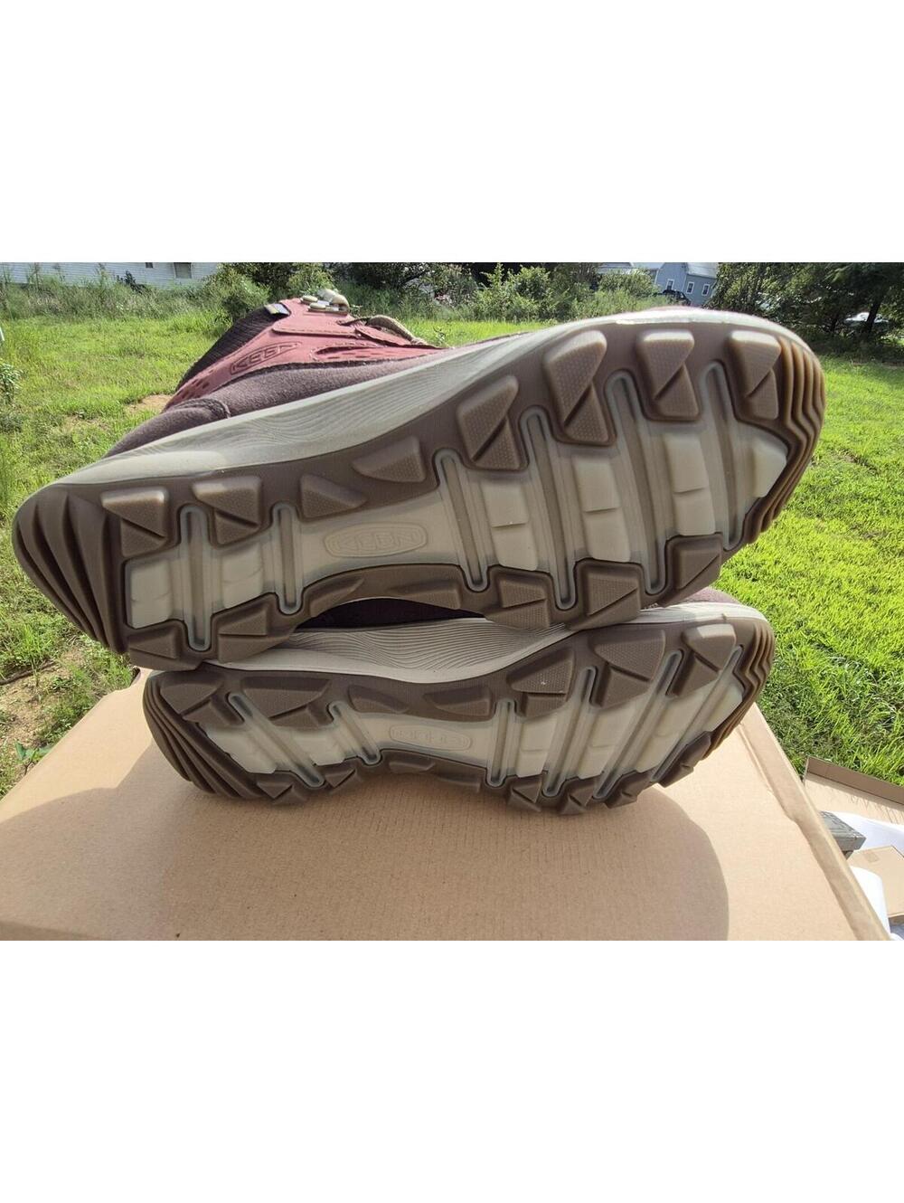Keen Women's Terradora Explorer Mid Waterproof Sz 8.5 - $190 MSRP - Open Box "B" - Picture 6 of 8